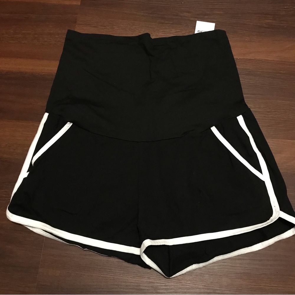 Maacie Maternity Shorts Full Panel Workout Shorts NWT
